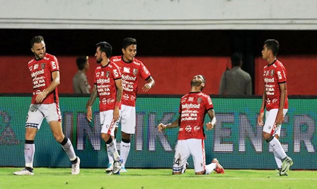 Tandukan Demerson Antar Bali United ke Final Piala Presiden Tandukan Demerson Antar Bali United ke Final Piala Presiden