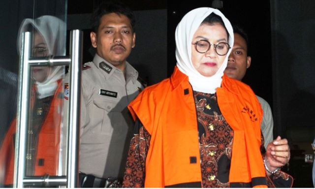 Terima Suap Demi Pilkada