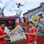 Tak Hanya Sebatas Bagi-bagi Angpau