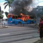 Bus Damri Terbakar di Depan Kampus IPDN Sumedang