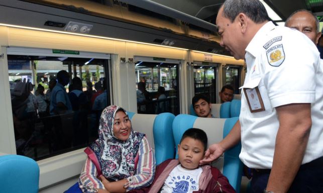 KAI Remajakan 438 Kereta Api