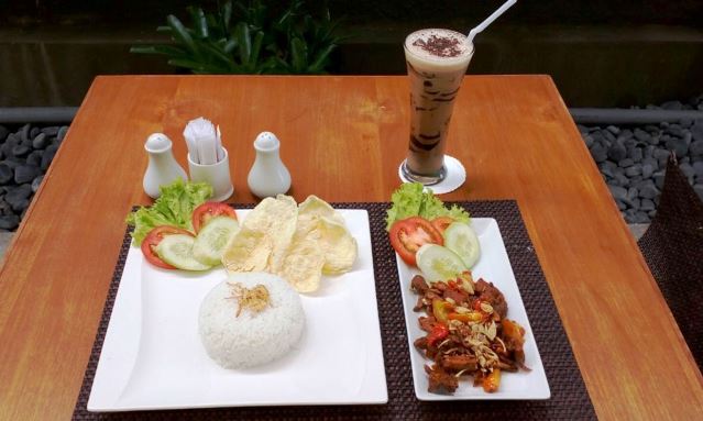 Oseng Mercon bagi si Penggila Pedas Oseng Mercon bagi si Penggila Pedas