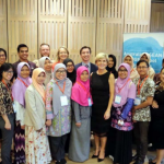 Stok Bahan Makanan Halal di Kulkas Biara