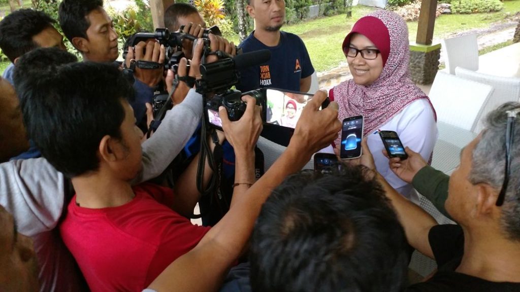 Pertamina Fokus Pembersihan Rembesan Film Minyak di Tasikmalaya Pertamina Fokus Pembersihan Rembesan Film Minyak di Tasikmalaya