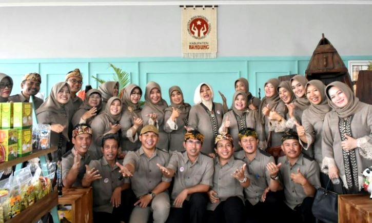 Gerai Sarae Wadah untuk UKM Gerai Sarae Wadah untuk UKM