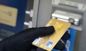 Hati-hati Kartu ATM Terkena Skimming, Reputasi Bank Jadi Taruhan Transaksi uang melalu Anjungan Tunai Mandiri (ATM) rawan terjadi kejahatan Skiming (Foto Ilustrasi)