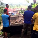 Longsor Terjadi di Beberapa Titik