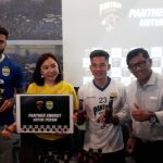 Maung Masih Berlatih Dengan Panther