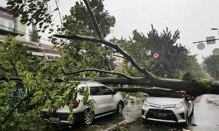 Potensi Hujan Masih Tinggi, Warga Diminta Tetap Waspada