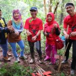 Benahi Lahan Kritis, Sekar Telkom Tanam 1.800 Pohon