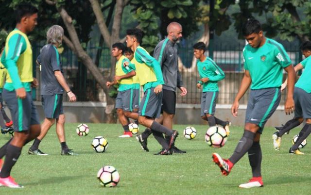 Timnas U-19 Indonesia Jangan Mudah Kehilangan Bola    