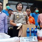 Ratusan Kantong Miras Oplosan Diamankan