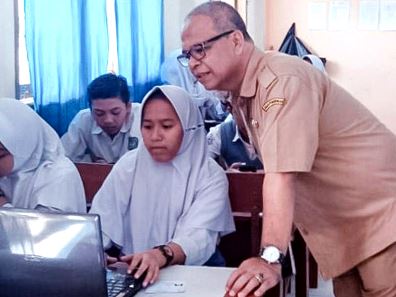 Berikan Apresiasi Pada Siswa Berprestasi