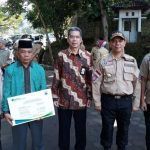 Ajay Menyerahkan Santunan Kematian Bpjs Ketenagakerjaan Kepada Juru Parkir