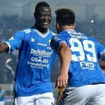 Mario Gomez Puas Dengan Duet Eze-Bauman