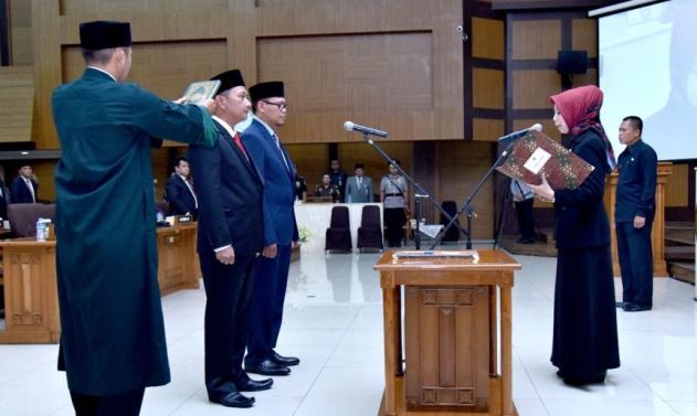 Ineu PAW Dua Anggota DPRD Jabar