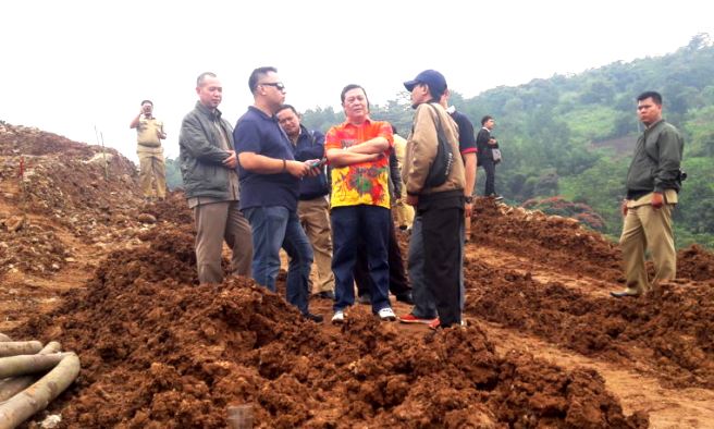 IMB Belum Keluar, Tanah Dikeruk