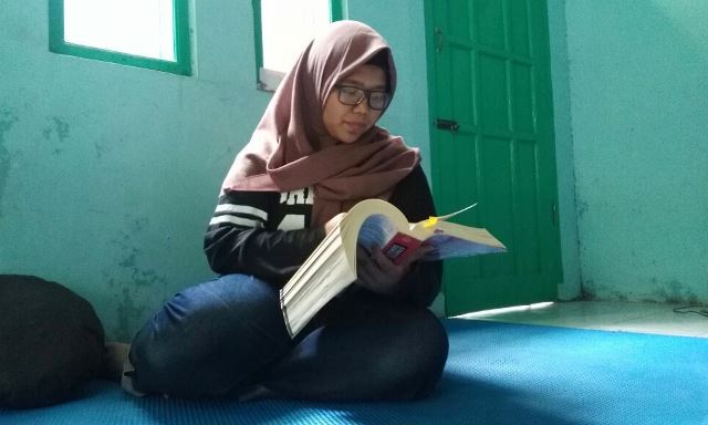 Impian jadi Dokter, Anak Penggali Kubur