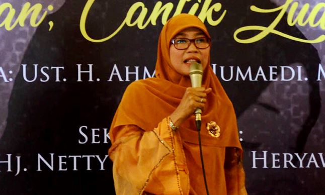 Ajak Berpolitik Dewasa dan Elegan Ajak Berpolitik Dewasa dan Elegan