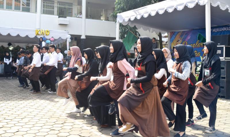 Kreatifitas Tanpa Batas, Pagelaran Sekolah SMP Muhammadiyah 8 Bandung Kreatifitas Tanpa Batas, Pagelaran Sekolah SMP Muhammadiyah 8 Bandung