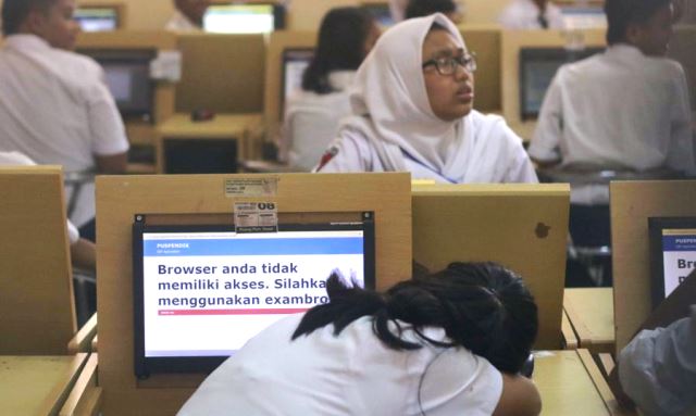 15 Menit Peserta Sulit Login