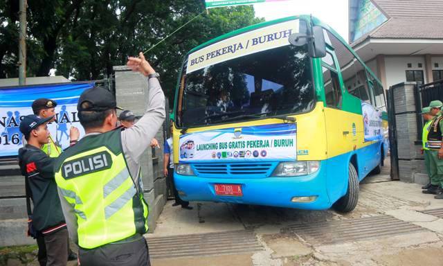 Perusahaan Harus Sediakan Angkutan Karyawan