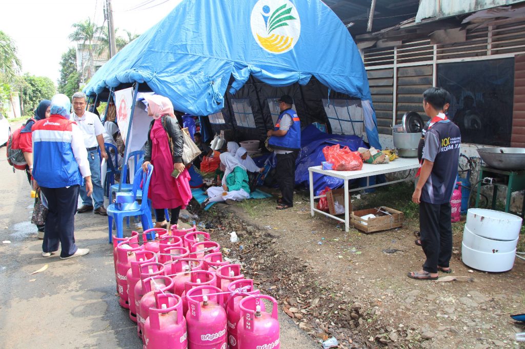 Pertamina Kirim 20 Bright Gas ke Dapur Umum Kembangan Utara Pertamina Kirim 20 Bright Gas ke Dapur Umum Kembangan Utara