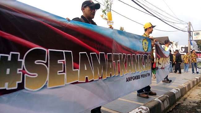 #SaveKBB, AMPG Bagikan Bunga