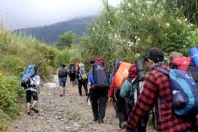 Dorong Pemda Kembangkan Wisata Gunung Guntur