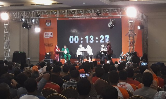 Debat Cabup Kurang Greget