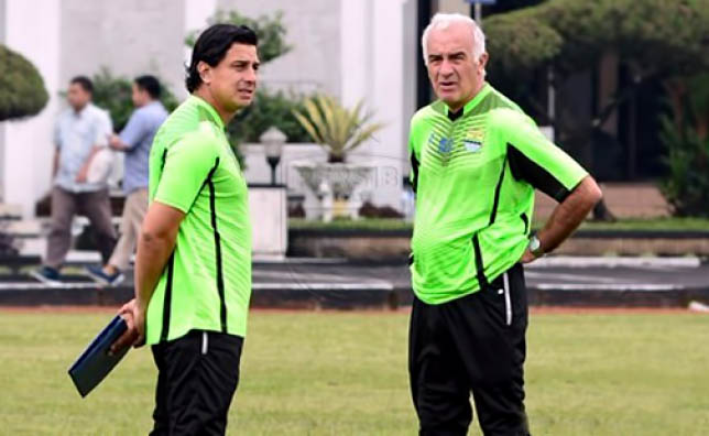 Hari Ini Gomez Tentukan Pilihan Hari Ini Gomez Tentukan Pilihan