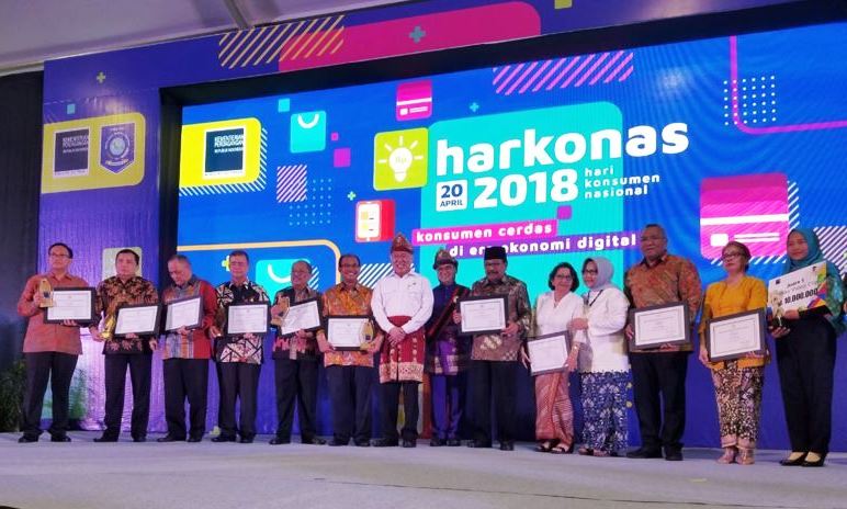 Jabar Dapat Penghargaan di Hari Konsumen