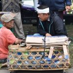 “Cukup Tidak Cukup yang Penting Bisa Buat Makan”