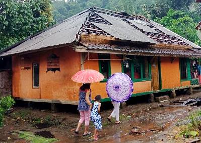 Hujan dan Angin Kencang Sebabkan Puluhan Rumah Rusak