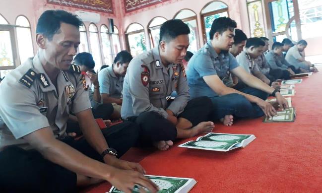 Wajib Baca Alquran 1 Juz Per Hari