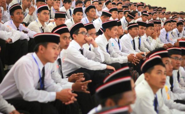 Ajak Pemuda Berani Ambil Keputusan