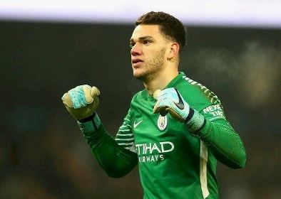 Kiper Termahal Dibuka dan Ditutup Rekor