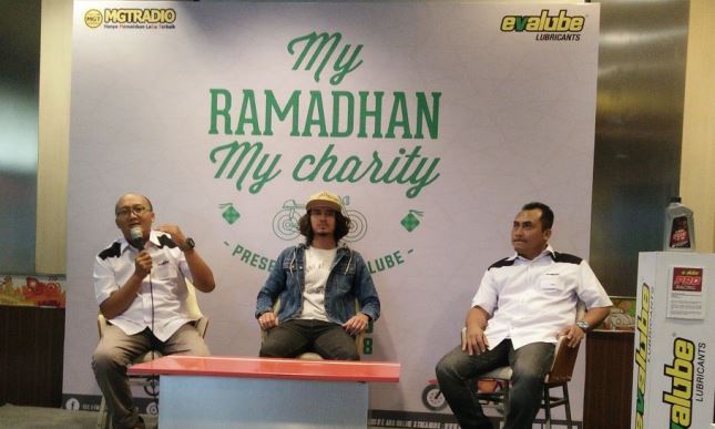 Bersama Komunitas Ajak Berbagi Bersama Komunitas Ajak Berbagi