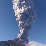 Merapi Dua Kali Meletus