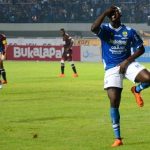 Eze-Joni Tampil Garang Jamu PSM