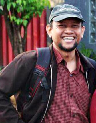 Dulu Budhi Doyan Nyangkruk dan Ngobrol soal Musik Rock