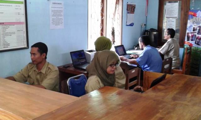 Bumdes Berperan sebagai Penggerak Ekonomi Bumdes Berperan sebagai Penggerak Ekonomi