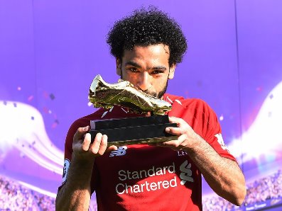 Mohamed Salah Raih Trofi Sepatu Emas Liga Inggris Mohamed Salah Raih Trofi Sepatu Emas Liga Inggris