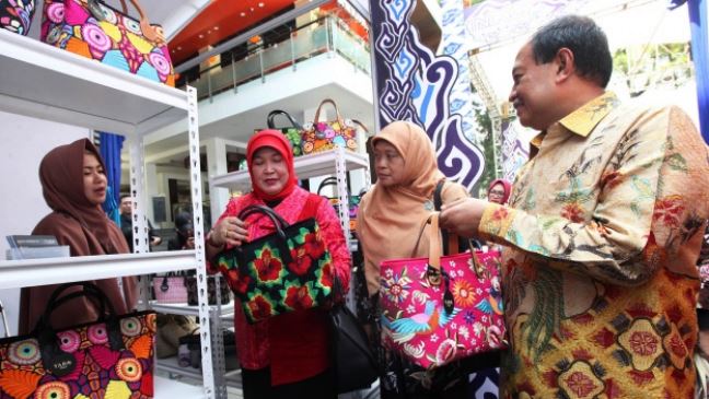 Indag Ajak Cintai Produk Indonesia