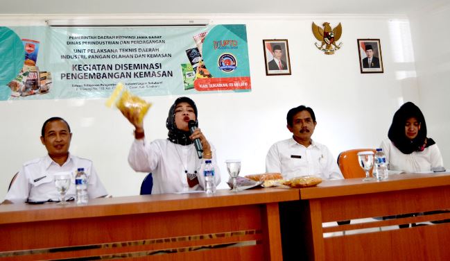 Berikan Layanan Desain dan Cetak Kemasan