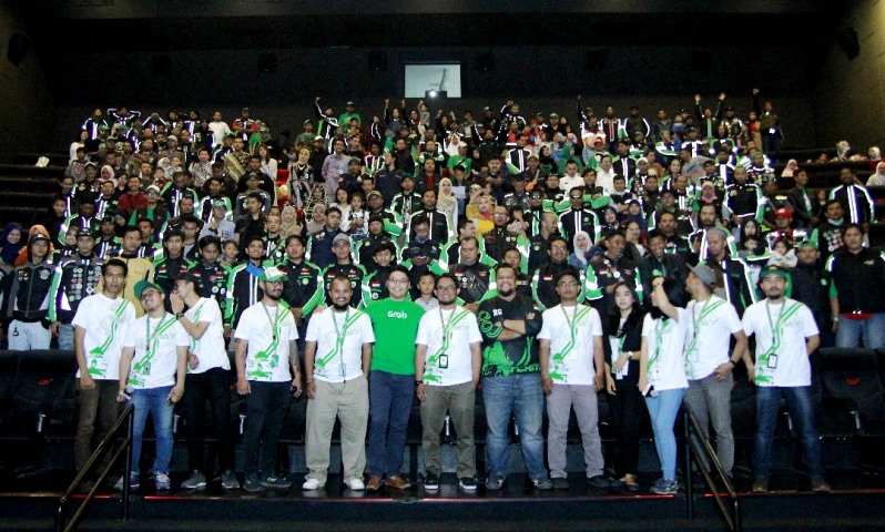 Grab Jabar Ajak Driver Mitra Nobar Avengers