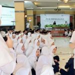 Salurkan Bantuan Lewat PLN Mengajar