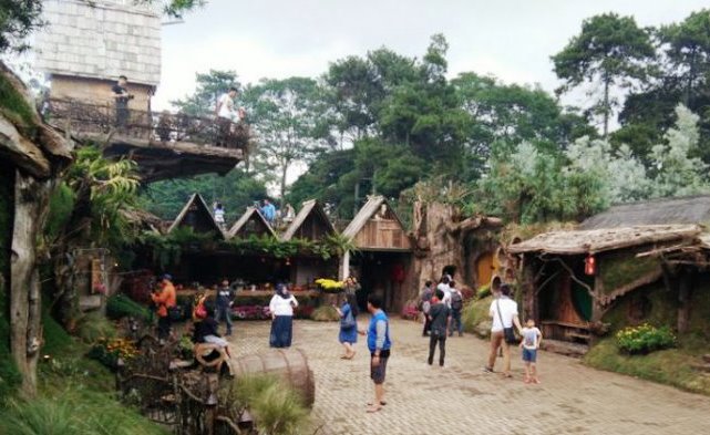 Kunjungan Turun 30 Persen