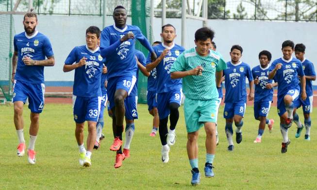 Maung Ingin Melompat Lebih Tinggi