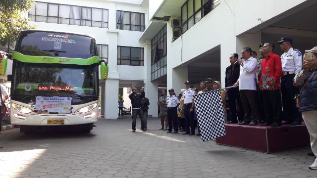 Wali Kota Cimahi Lepas 613 Pemudik Ajay Lepas 613 Pemudik